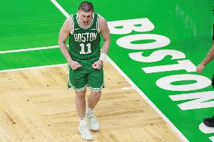 手感火熱！普理查德半場8中7砍最高18分 三分5中4