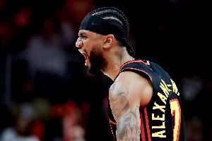 誰(shuí)還不是亞歷山大？亞歷山大-沃克過(guò)去2場(chǎng)場(chǎng)均32+5.5+4