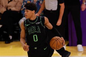 【菜鳥】楊瀚森連續(xù)3場(chǎng)0分 費(fèi)爾斯21分+吃T 貝利19分哈珀回暖17分