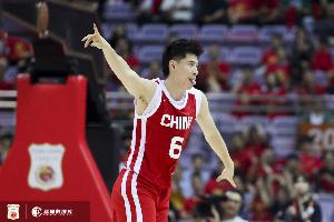 替下胡明軒！男籃今晚首發(fā)：高詩巖程帥澎朱俊龍小曾周琦 ???