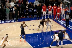 真給機(jī)會！罰球命中率88.3%的馬克西關(guān)鍵兩罰全偏出！