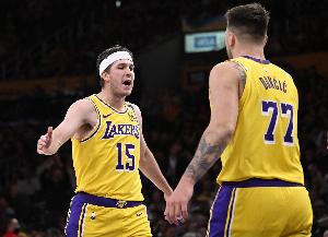 最佳組合？東契奇和里夫斯場(chǎng)均合砍63.9分 聯(lián)盟二人組中最高