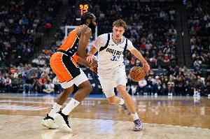 美記：弗拉格至今三分25.3% 大一前半段他也不準 生日后開始爆發(fā)