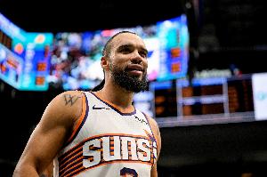 以其人之道！狄龍單打里夫斯 對抗下后仰中投打成2+1！