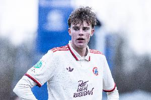 踢球者：若拜仁外租小將揚(yáng)森未來被轉(zhuǎn)售，草蜢將按比例獲得分成