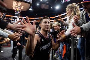 我也是雙冠后衛(wèi)！吉萊斯皮末節(jié)16分 8記三分砍生涯新高28分4板5助