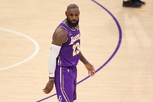 湖人VS太陽首發(fā)：詹姆斯背靠背第二場(chǎng)復(fù)出對(duì)位狄龍 艾頓VS馬威