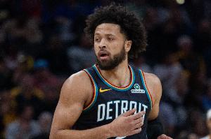 全能表現(xiàn)！康寧漢姆半場(chǎng)6中2拿到6分5板5助3斷2帽