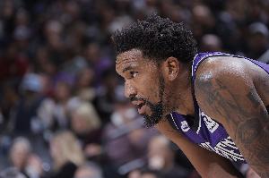 NBA官方：蒙克在對(duì)陣灰熊的比賽中假摔 罰款2000刀！