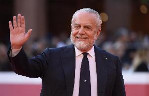 德勞倫蒂斯：現(xiàn)在的足球體系已經(jīng)過(guò)時(shí)了 那不勒斯比上賽季更強(qiáng)