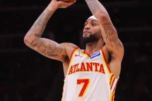 表現(xiàn)不俗！尼基爾·亞歷山大-沃克19投10中得到26分3板1助2斷