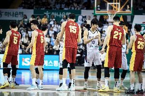 媒體人：中國男籃從頭到尾沒有勝機可循 CBA開賽他們能調整狀態(tài)？