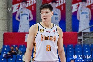 狀態(tài)不錯(cuò)！張寧替補(bǔ)27分鐘 13中7&三分7中4拿到21分7板2斷