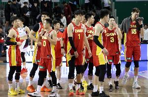 新華社：男籃復(fù)興之路道阻且長 更換教練就讓球隊(duì)脫胎換骨不現(xiàn)實(shí)