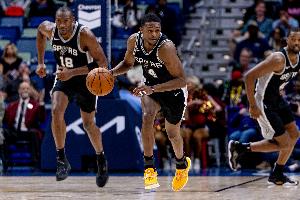 團隊籃球！文班缺席至今馬刺6勝2負 目前14勝6負暫列西部第四