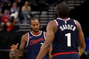 隊(duì)記：快船目前的陣容沒(méi)任何希望 想法交易哈登&萊昂納德或有出路