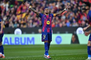 終于開胡！拉菲尼亞9次對陣馬競，首次取得進球