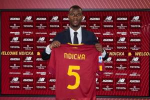 意媒：恩迪卡和艾納維將在羅馬留隊到12月15日，有望出場對陣科莫