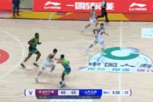 我們是怎么得到他的！陳林堅第三節(jié)3記三分拿下11分