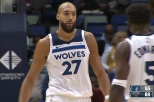 破荒！戈貝爾力壓盧尼劈扣打2+1 此前森林狼被鵜鶘打出15-0