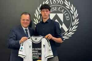 烏迪內(nèi)斯17歲后衛(wèi)：烏龍球是運氣不佳，但犯規(guī)送點球時我有些幼稚