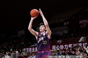 全能表現(xiàn)但4次失誤略多！吳前15中6拿到16分5板5助