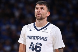 彈無虛發(fā)！康查爾5中5&三分2中2得13分2板3助 正負值+11全隊最高