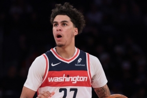 25年首輪21號秀！威爾·萊利6中5得13分4板1助1斷 三分2中2