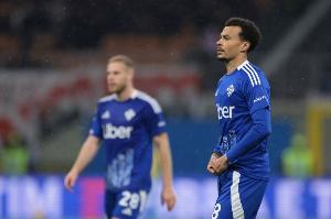 熱刺舊將：阿里的身體已退化，他現(xiàn)在得去參加試訓(xùn)以爭(zhēng)取踢球機(jī)會(huì)