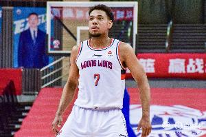 真夠鐵的！同曦首節(jié)三分球8中0&北控2中0均無斬獲