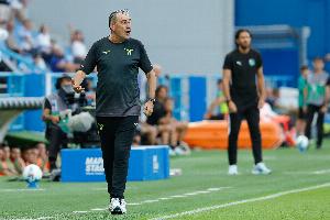 名宿：支持薩里的建議，把VAR回放設(shè)施移到替補(bǔ)席對(duì)面球場(chǎng)另一側(cè)