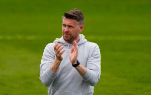 狼隊主帥：我們上半場就輸?shù)袅吮荣?，球隊踢得沒有強(qiáng)度且太保守