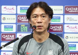 韓國隊主帥洪明甫抵達華盛頓：世界杯抽簽結(jié)果是無法預測的