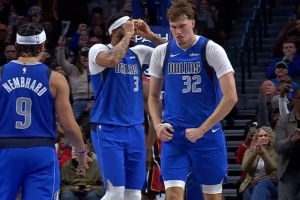 這就是你們要的狀元吧！弗拉格后仰中投+蓋帽+空切上籃殺死比賽