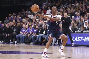 快船與保羅分手不體面 保羅一直會(huì)在更衣室發(fā)聲 生涯20季都是如此