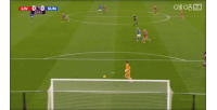 差點首球就來了！維爾茨突入禁區(qū)小角度打門，足球反彈后擊中邊網(wǎng)