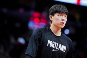 對陣騎士得到2分1板1助1帽！楊瀚森被下放至G聯(lián)盟 可出戰(zhàn)明日比賽