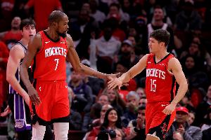 杜蘭特：無論是作為替補(bǔ)或首發(fā) 謝潑德總能抓住機(jī)會并充分利用