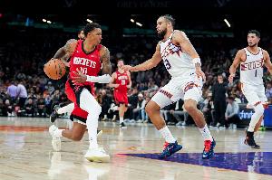 KD：在狄龍影響下火箭轉(zhuǎn)變?yōu)榱钊俗鹁吹那蜿?duì) 他的巔峰期才剛開(kāi)始