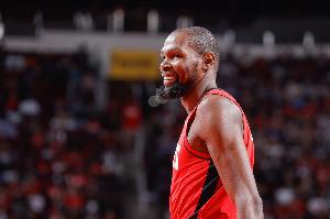 火箭升至西部第二！火記：湖人和馬刺今天都輸球了 真是太好了