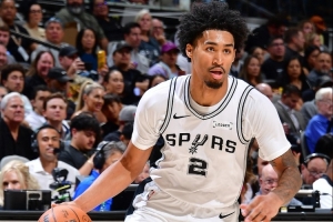 解說：哈珀連續(xù)兩場夢游 體現(xiàn)出續(xù)航的問題 對連續(xù)客場嚴重不適應(yīng)