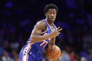 出手有點少！埃奇庫姆24分鐘8投4中 拿到12分4籃板