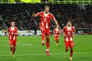 超級(jí)中鋒凱恩替補(bǔ)30分鐘戴帽13輪17球，1億加盟2年半轟113球