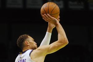 上場2分這場42分 拉文：只要給我足夠的球權(quán) 我每晚都能做到