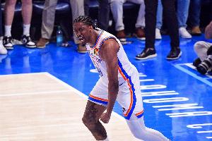 戴格諾特：杰倫威和切特的表現(xiàn)極具平衡性 處理球都非常果斷