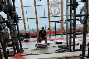 被排除出歐冠名單！薩拉赫更新社媒，曬獨自在利物浦健身房訓練照